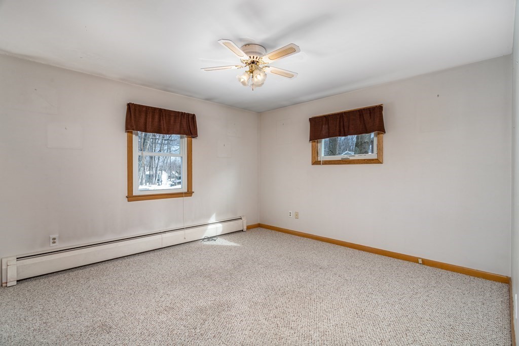 326 Franklin Road Fitchburg, MA 01420 - Photo 16 of 39 Gallery Image 16