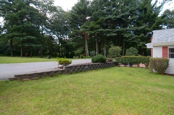 5 Bellflower Road North Reading, MA 01864 - Photo 5 of 30 Gallery Image 5
