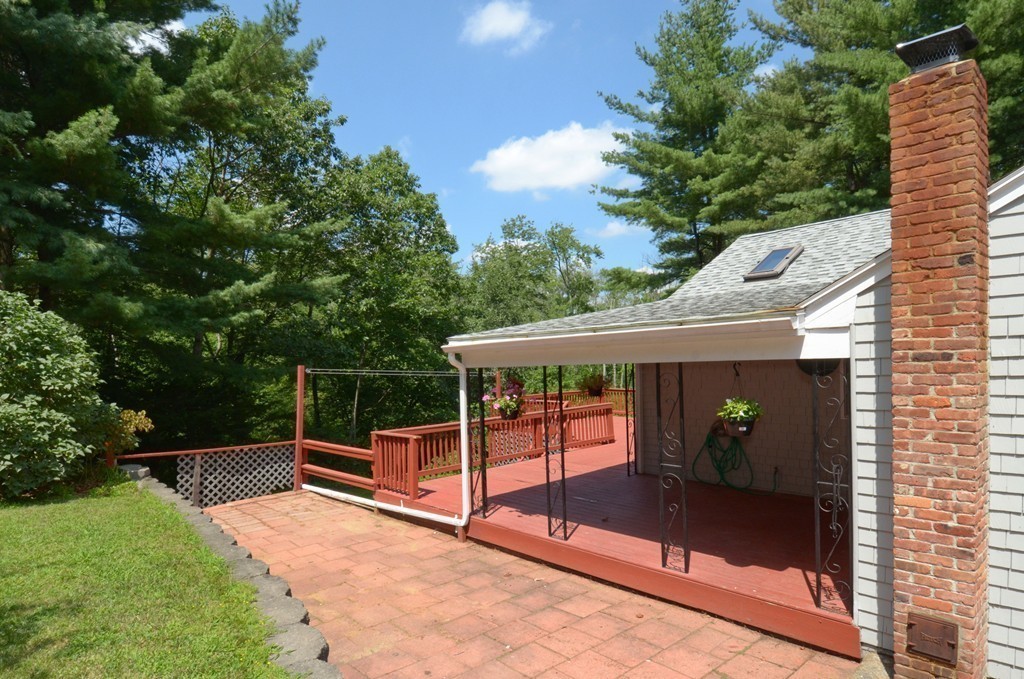 5 Bellflower Road North Reading, MA 01864 - Photo 8 of 30 Gallery Image 8