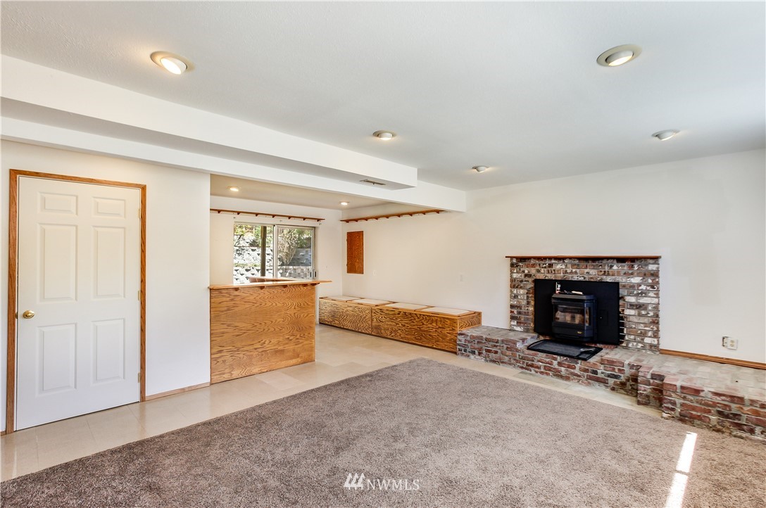 2317 175th Street Southeast Bothell, WA 98012 - Photo 14 of 25