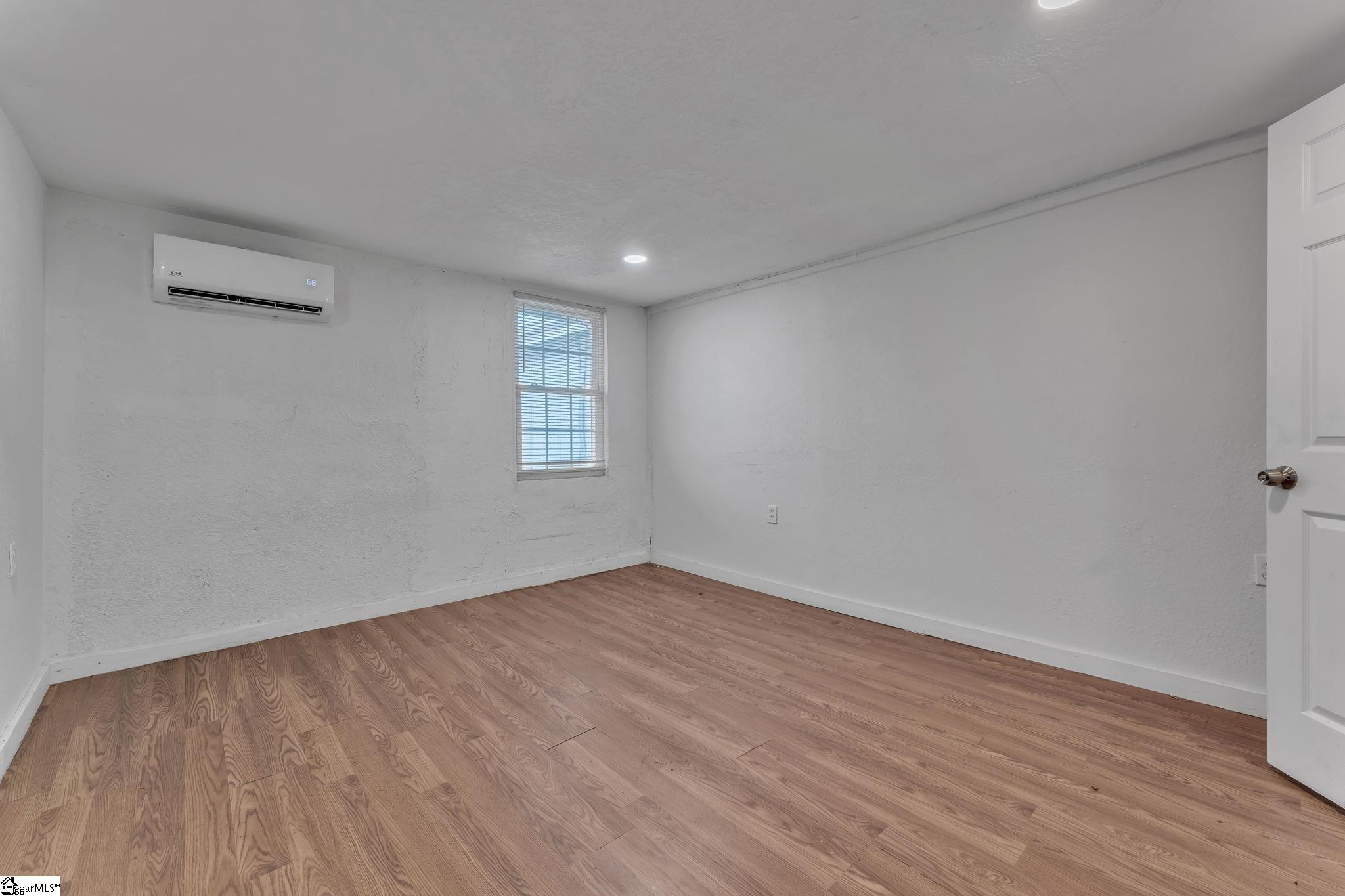 21 U Street Honea Path, SC 29654 - Photo 4 of 25