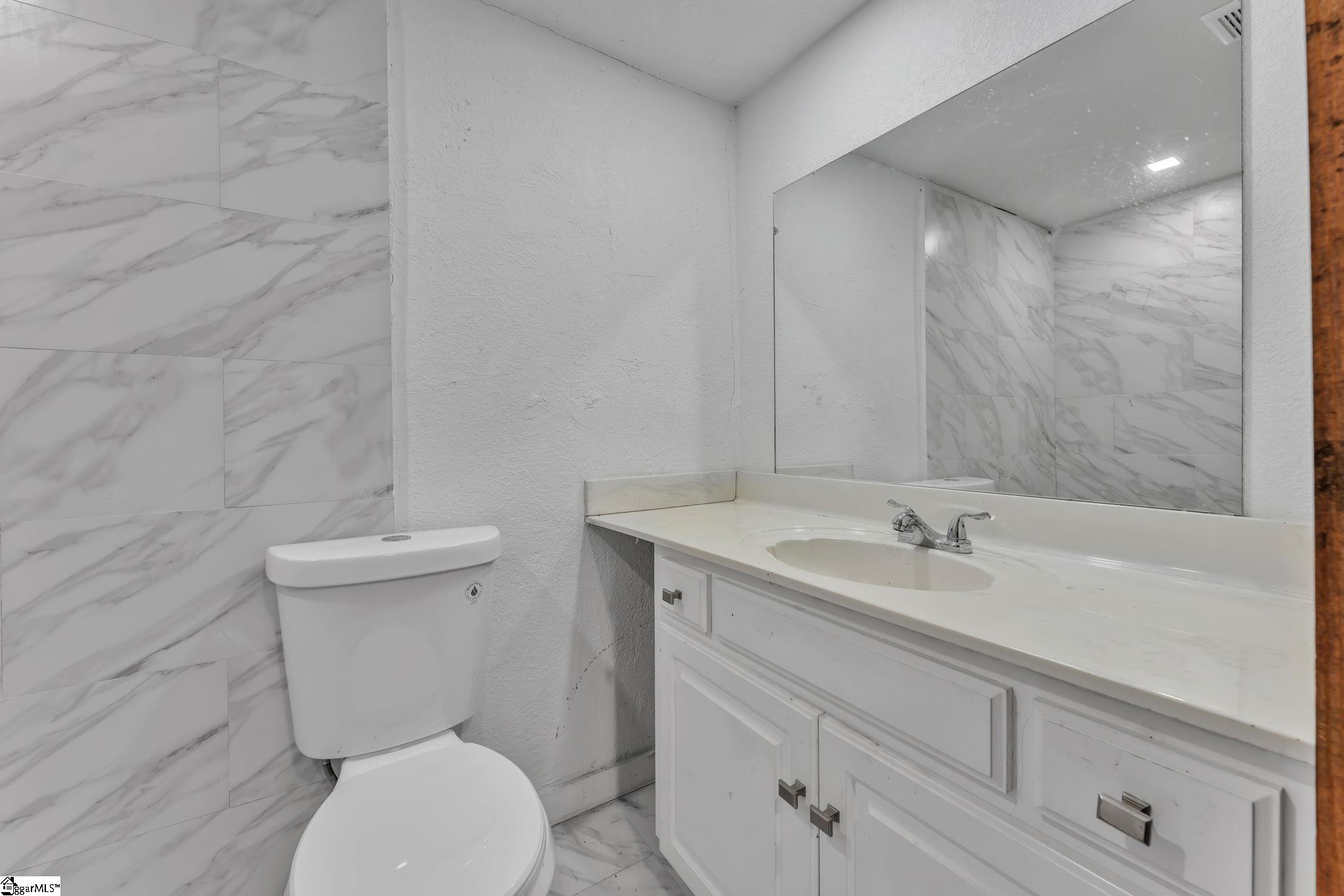 21 U Street Honea Path, SC 29654 - Photo 5 of 25