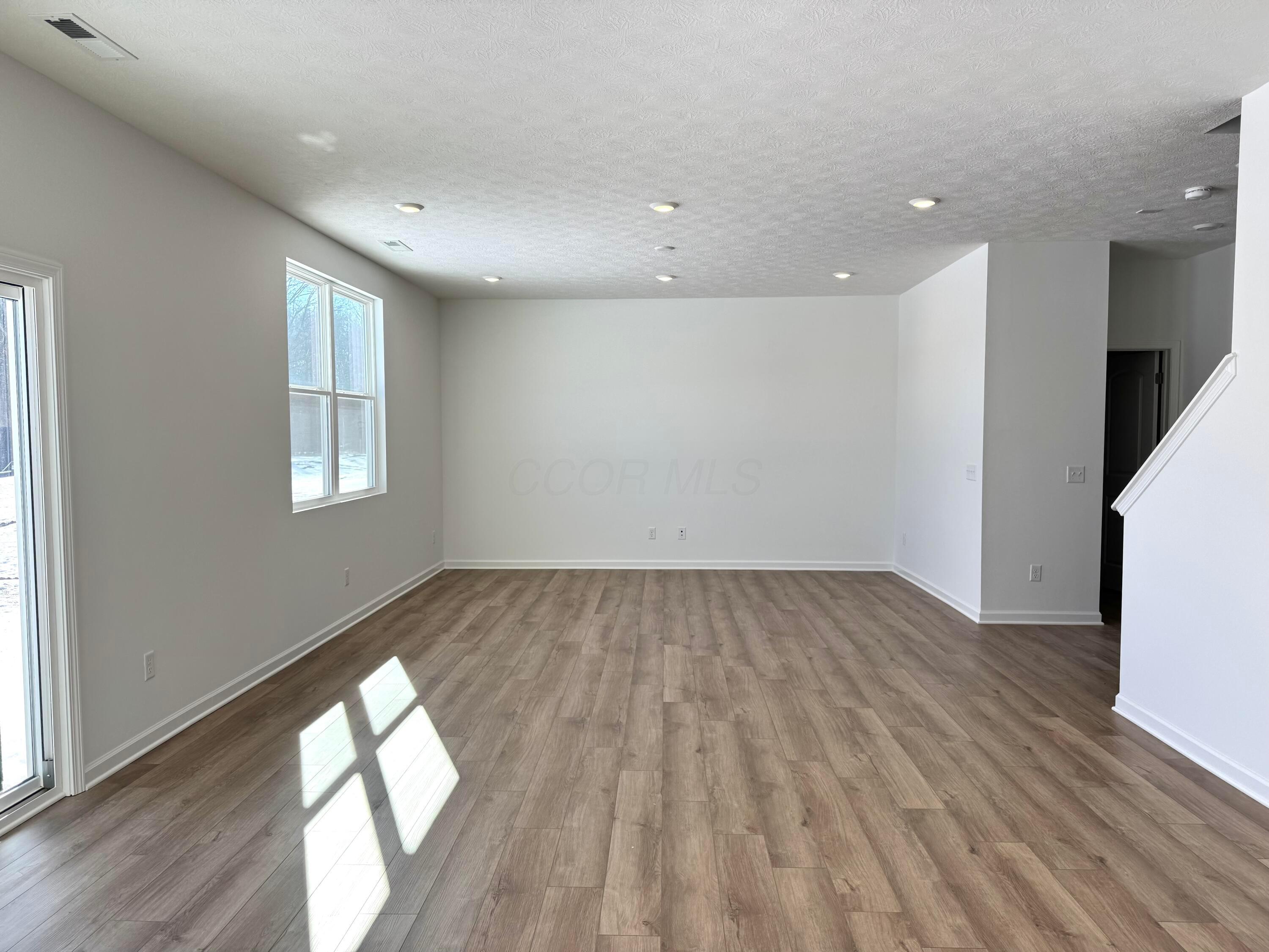 296 Rye Street, Unit LOT 48 Galloway, OH 43119 - Photo 7 of 53 Eating Space / Great Room