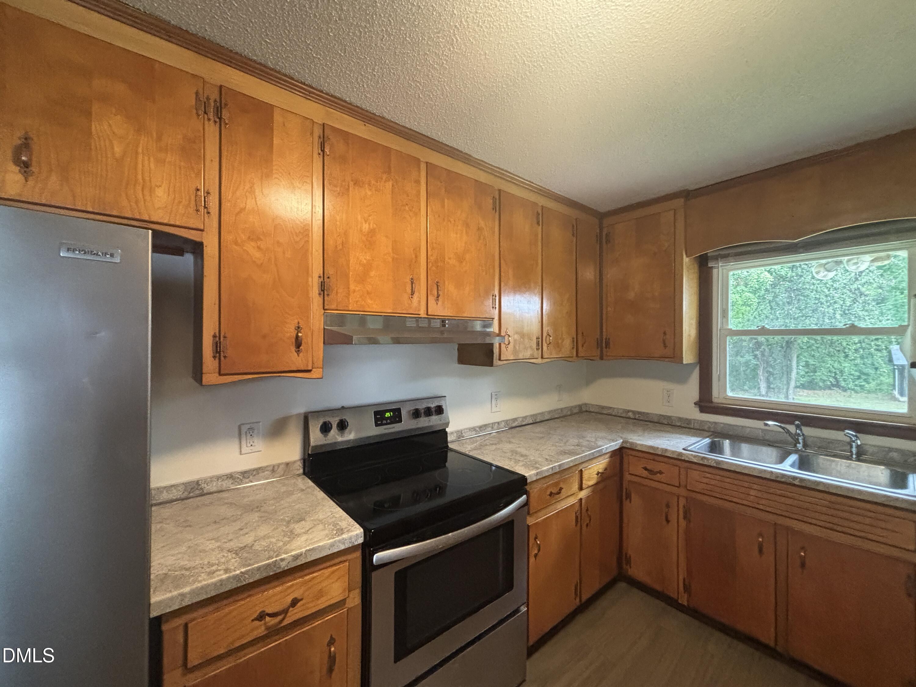 3609 Melrose Drive Raleigh, NC 27604 - Photo 23 of 51 20260623_185810730_iOS