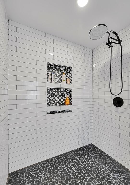 2612 Fort Avenue Waco, TX 76707 - Photo 33 of 40 a bathroom with a shower