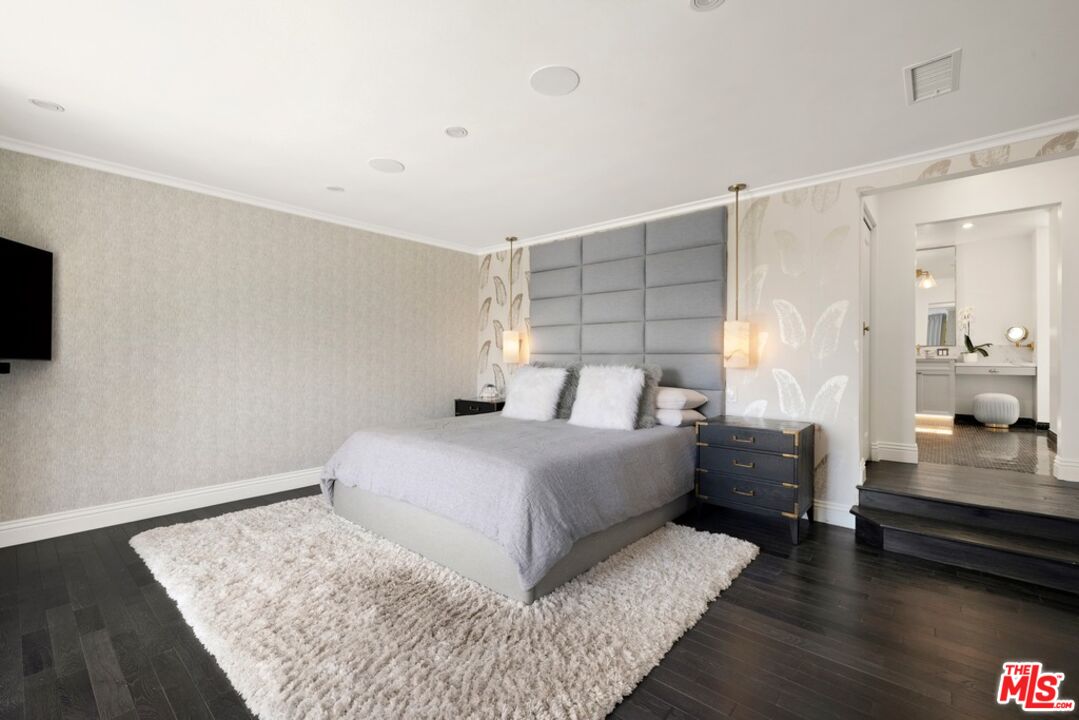 1472 North Kings Road West Hollywood, CA 90069 - Photo 13 of 23