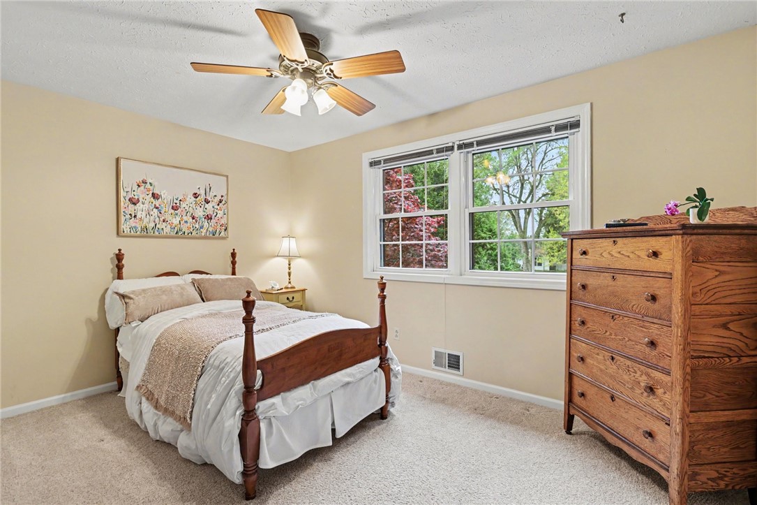 10 High Point Drive Parma, NY 14559 - Photo 12 of 28 Bedroom #2 is bright and welcoming.