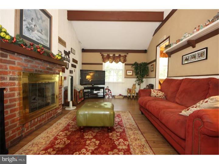 97 Taunton Road Medford, NJ 08055 - Photo 9 of 18 Gallery Image 9
