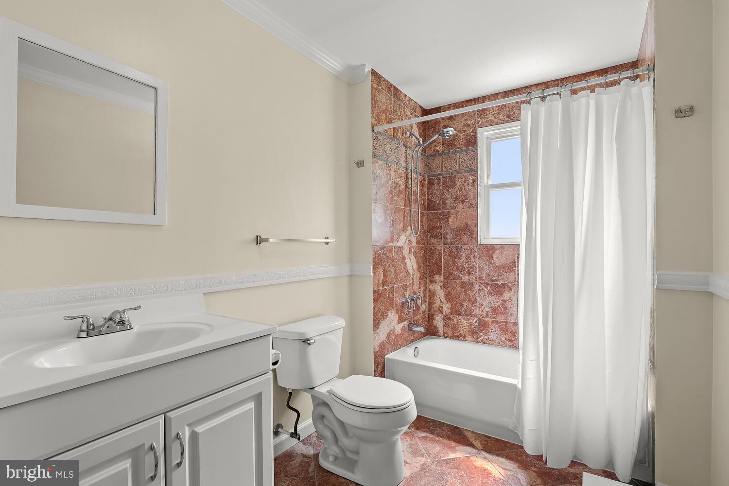 3 Willow Avenue Baltimore, MD 21206 - Photo 21 of 41 Main Level Bath