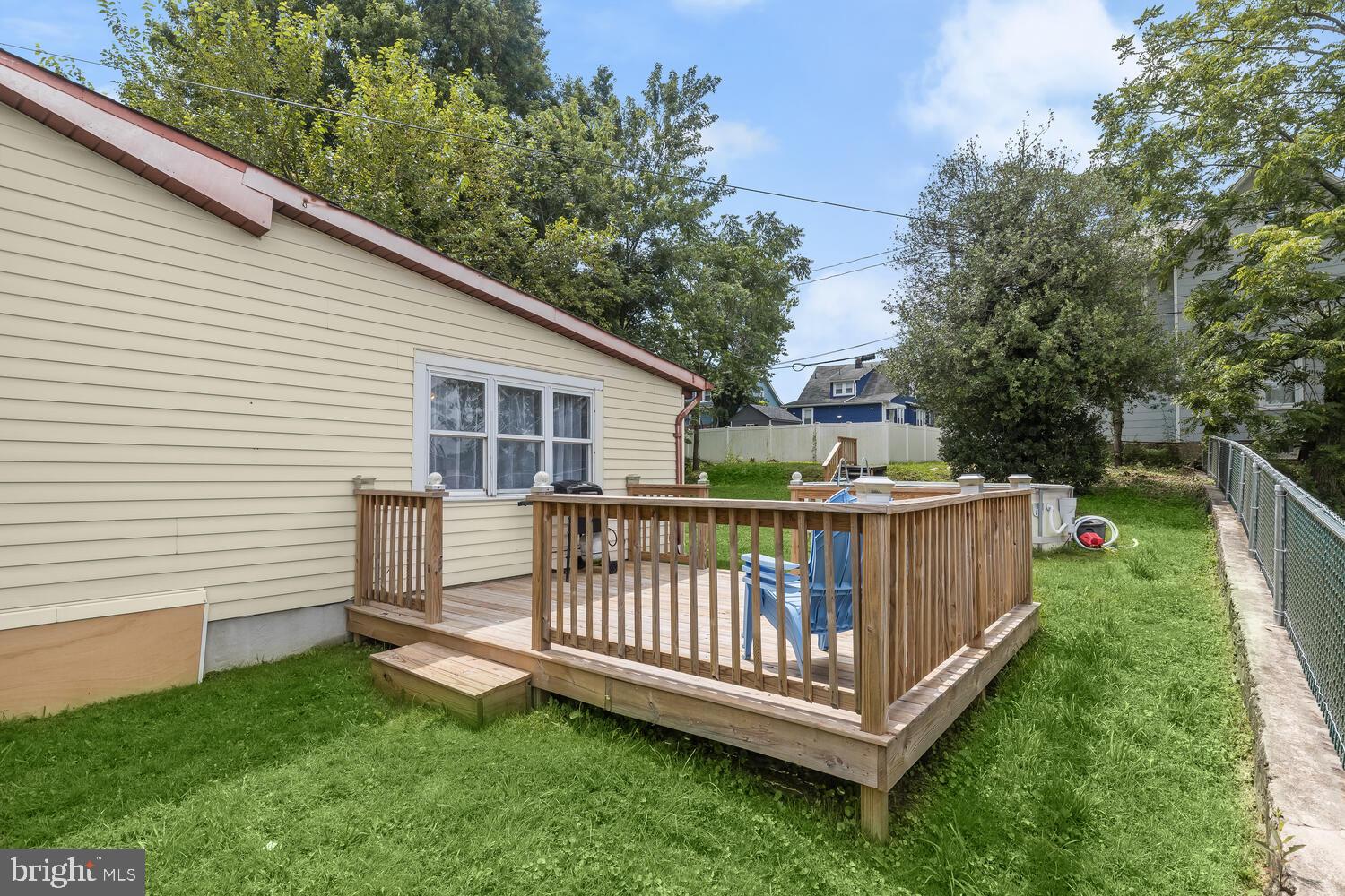 3 Willow Avenue Baltimore, MD 21206 - Photo 31 of 41 Spacious Deck