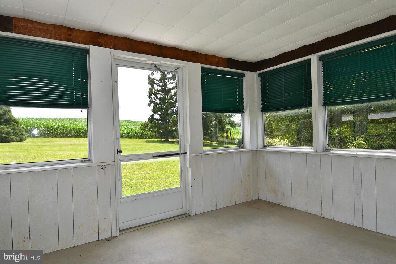 4963 Wentz Road Manchester, MD 21102 - Photo 27 of 30 mudroom