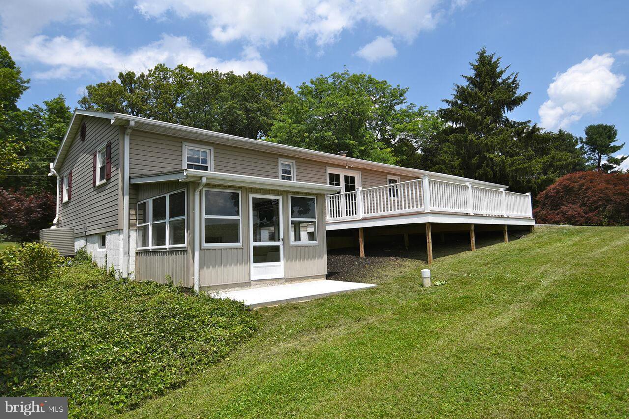 4963 Wentz Road Manchester, MD 21102 - Photo 4 of 30 Exterior (Rear)