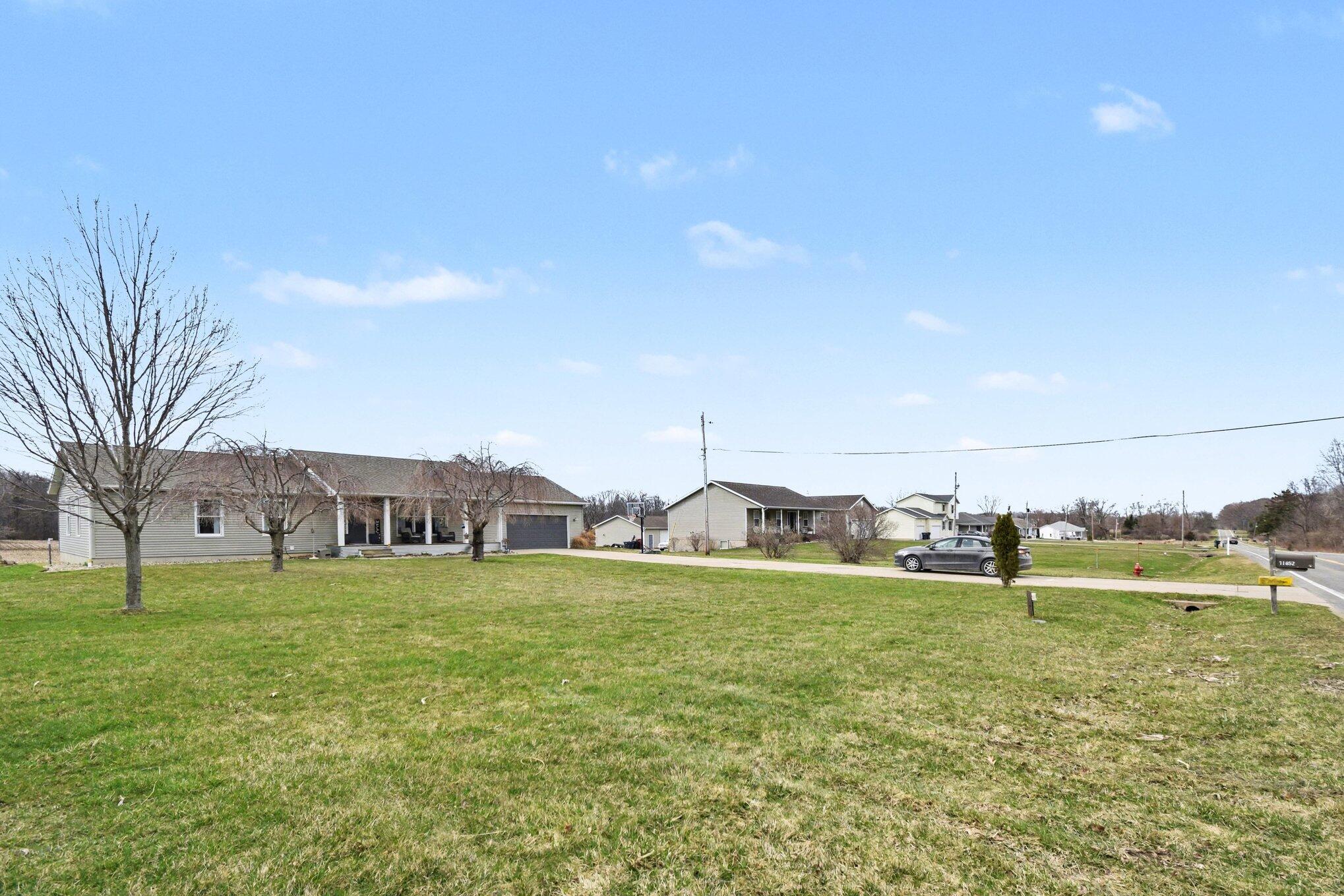 11652 Snow Road Bridgman, MI 49106 - Photo 24 of 31 025_file_7531
