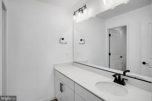 $789,999 | 205 Camwood Court, Fredericksburg, VA 22405