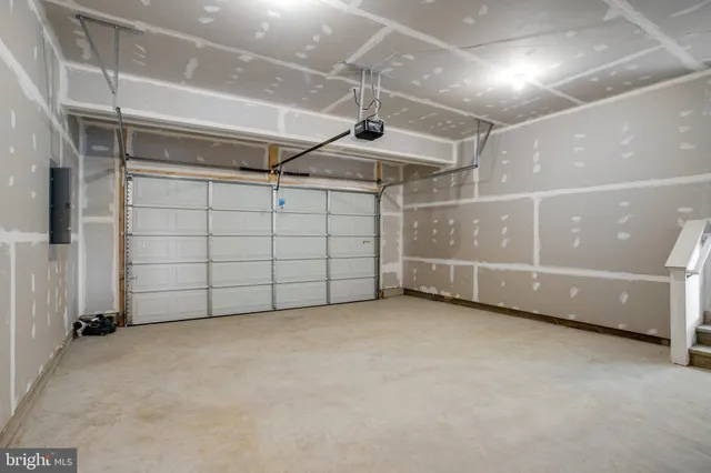 $789,999 | 205 Camwood Court, Fredericksburg, VA 22405