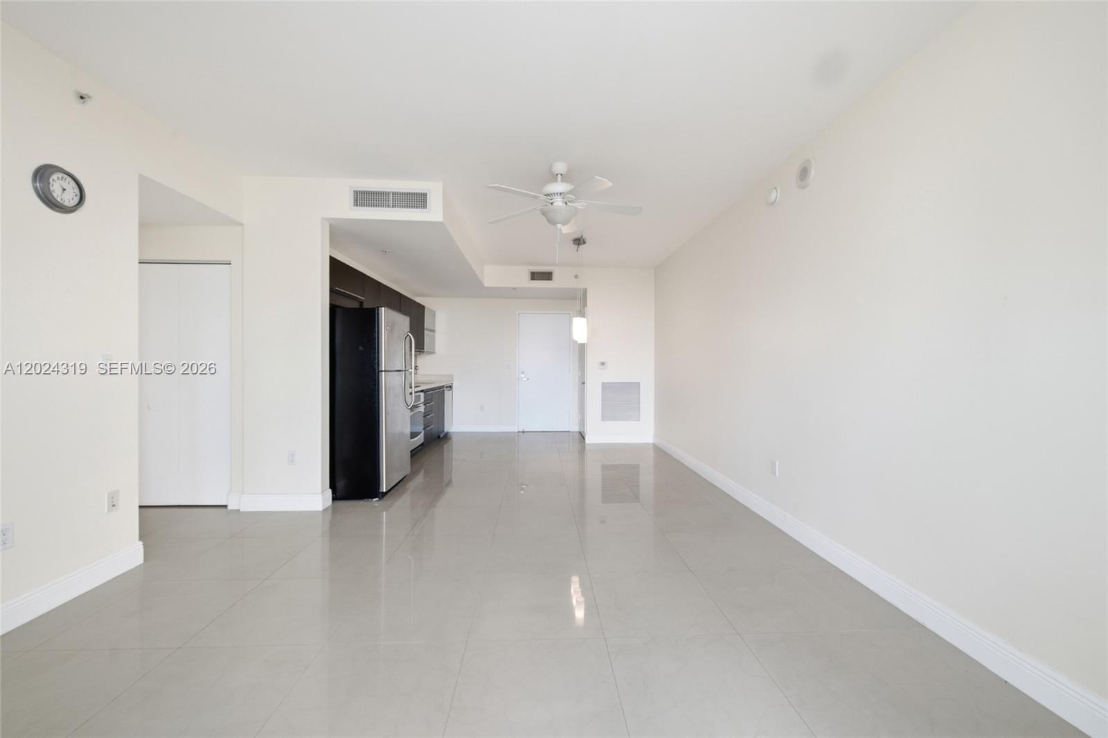 90 Southwest 3rd Street, Unit 1409 Miami, FL 33130 - Photo 12 of 36