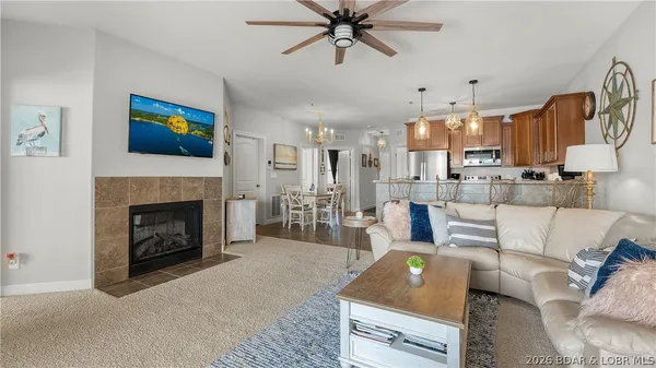 $400,000 | 186 Sunset Palms Drive, Unit 3C, Camdenton, MO 65020