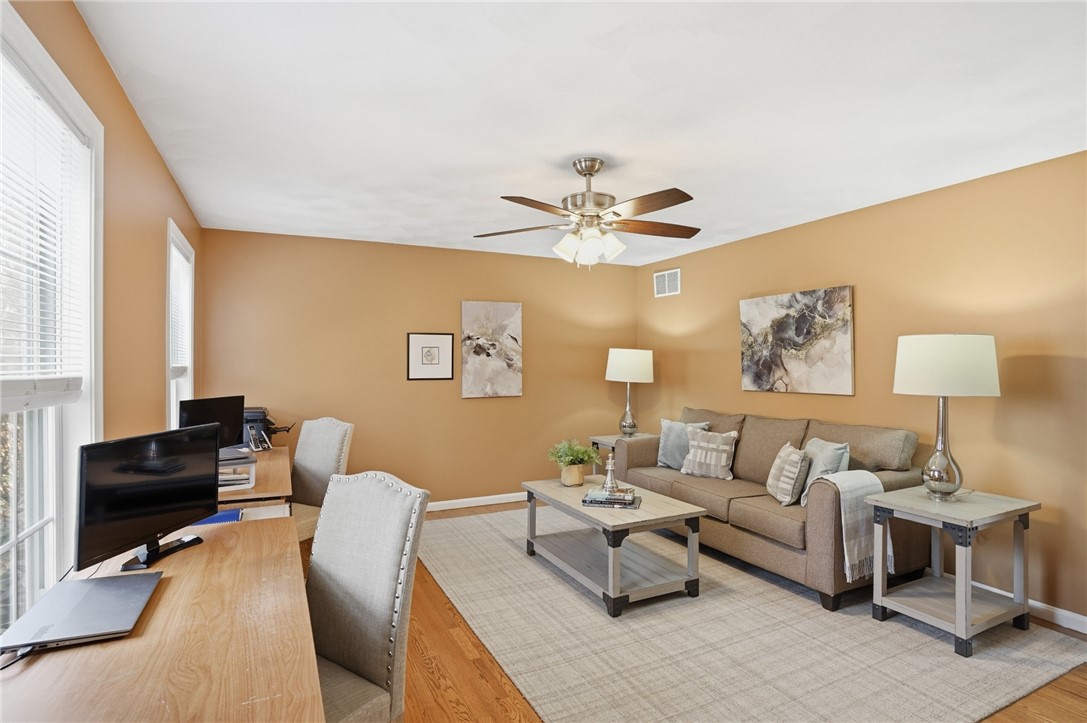 45 Gilbert Stuart Drive Warwick, RI 02818 - Photo 14 of 47