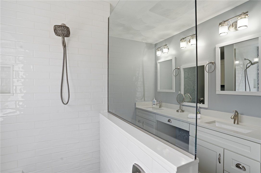45 Gilbert Stuart Drive Warwick, RI 02818 - Photo 21 of 47