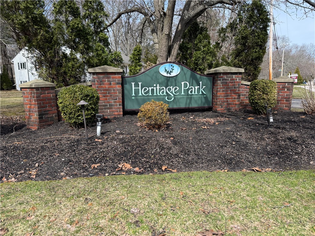 45 Gilbert Stuart Drive Warwick, RI 02818 - Photo 3 of 47