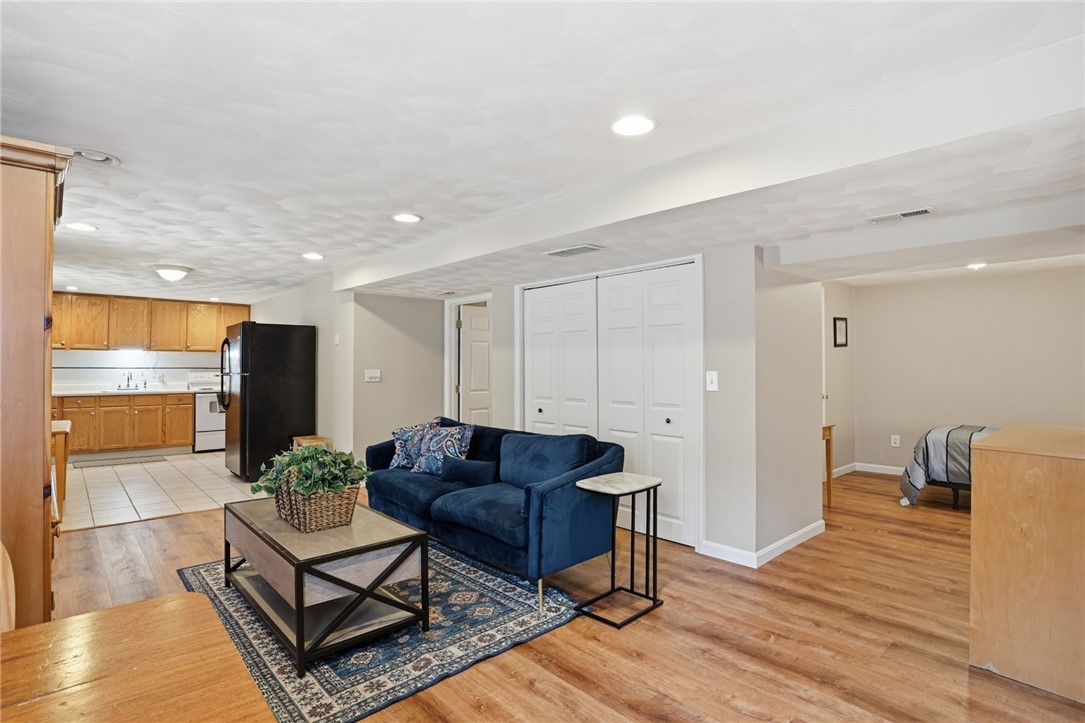 45 Gilbert Stuart Drive Warwick, RI 02818 - Photo 34 of 47