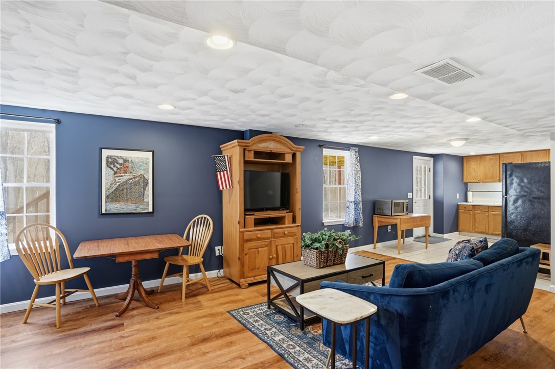 45 Gilbert Stuart Drive Warwick, RI 02818 - Photo 35 of 47