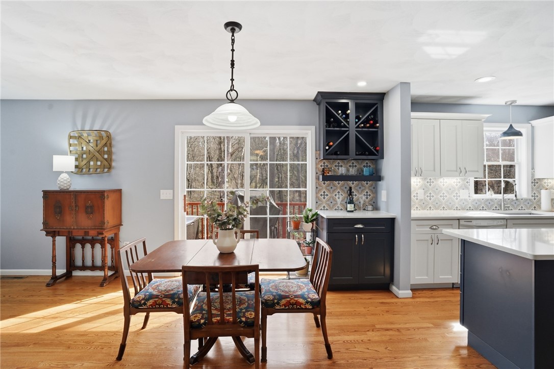 45 Gilbert Stuart Drive Warwick, RI 02818 - Photo 8 of 47