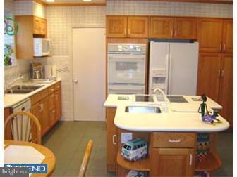 12 East Amherst Road Bala Cynwyd, PA 19004 - Photo 3 of 11 Kitchen