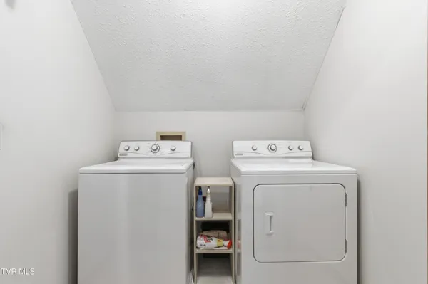 $329,995 | 249 Mosswood Lane, Bristol, VA 24201