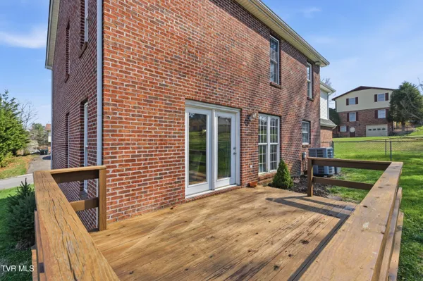 $329,995 | 249 Mosswood Lane, Bristol, VA 24201