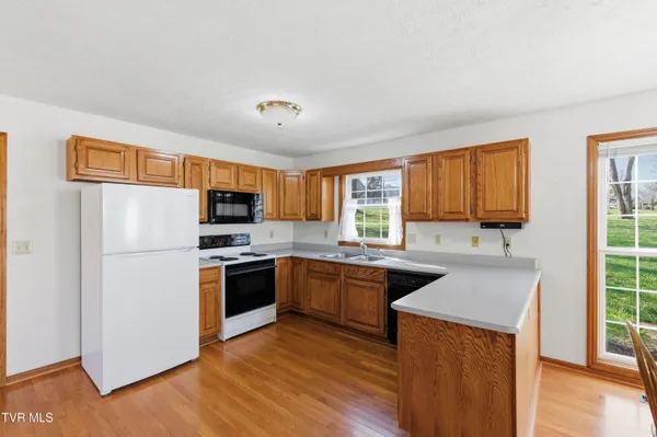 $329,995 | 249 Mosswood Lane, Bristol, VA 24201