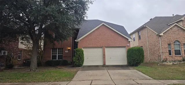 $2,700 | 818 Green Pond Drive, Garland, TX 75040