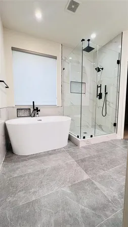 a view of a room with an empty space