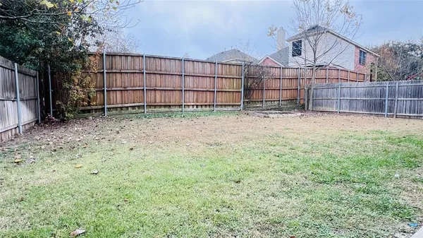 $2,550 | 818 Green Pond Drive, Garland, TX 75040
