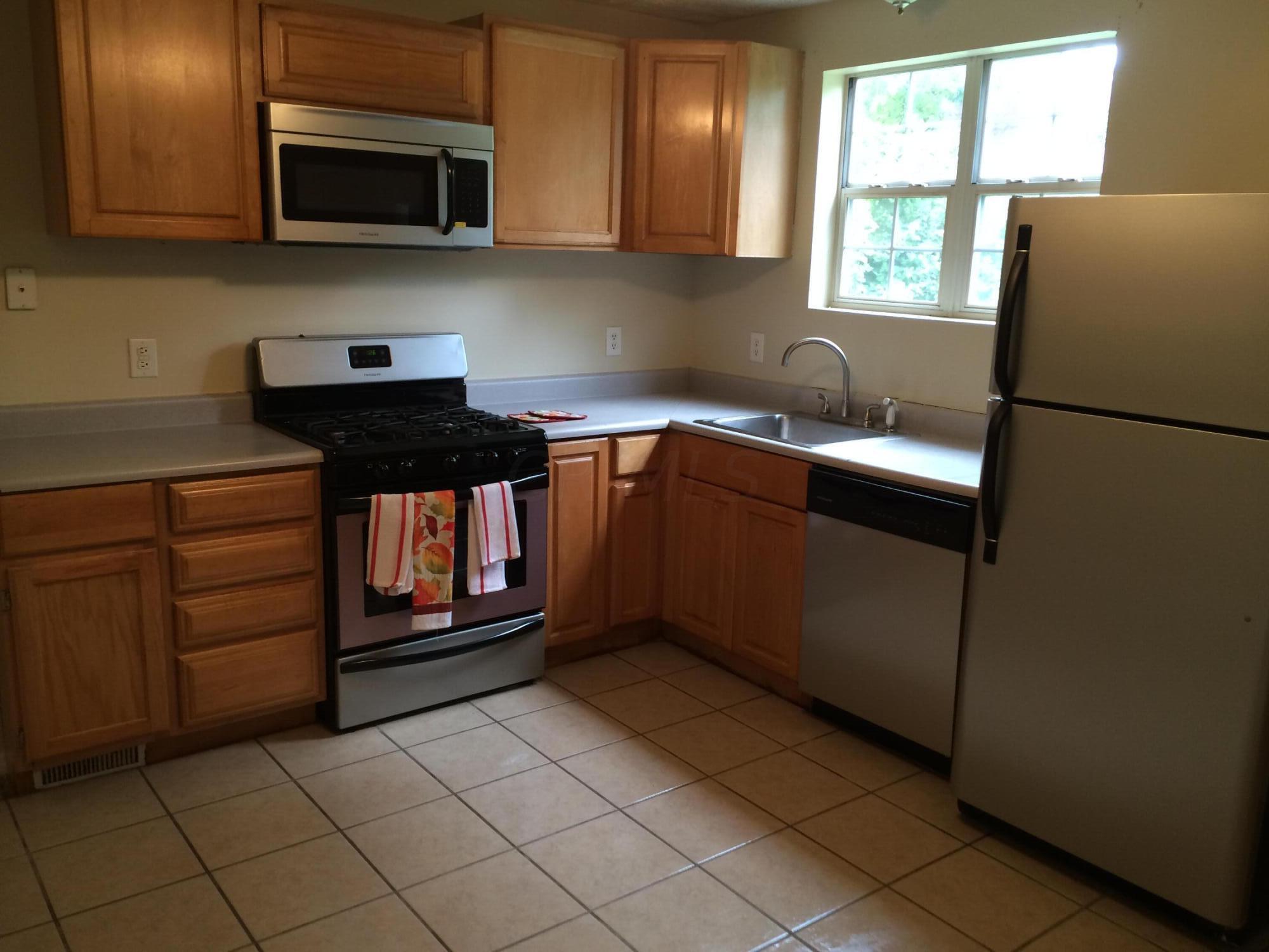 485 Beechwood Road Columbus, OH 43213 - Photo 2 of 8 IMG_4105