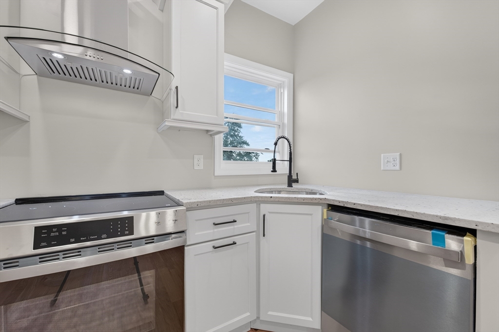 69 Orient Street Worcester, MA 01604 - Photo 18 of 42