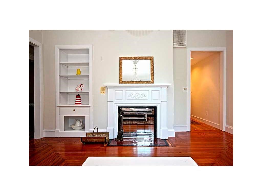 23 Old Beach Road, Unit 4 Newport, RI 02840 - Photo 8 of 25 Gallery Image 8