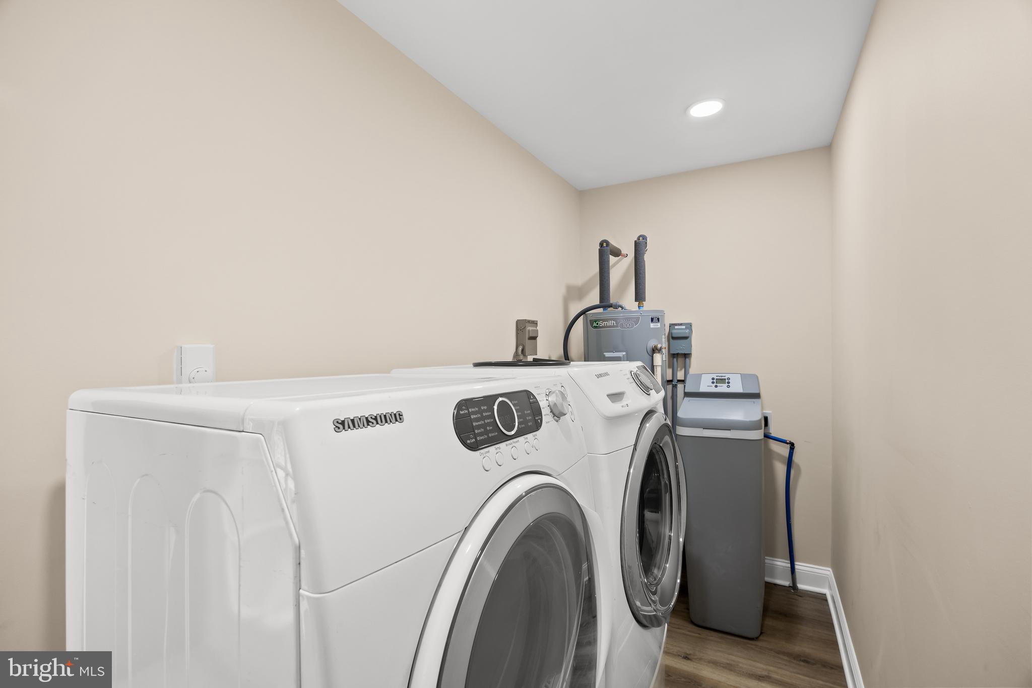 601 New York Road Browns Mills, NJ 08015 - Photo 22 of 27 a utility room with dryer and washer