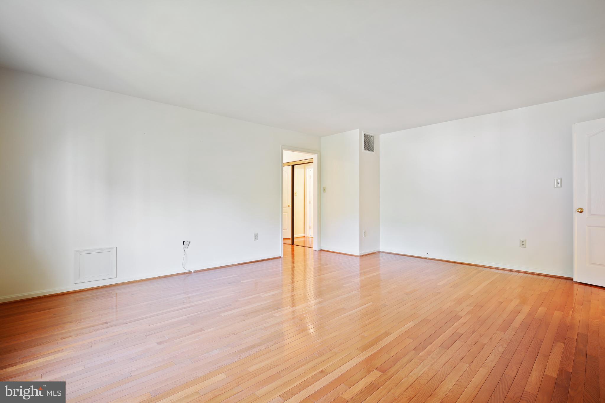 13112 Riviera Terrace Silver Spring, MD 20904 - Photo 29 of 72 Primary bedroom