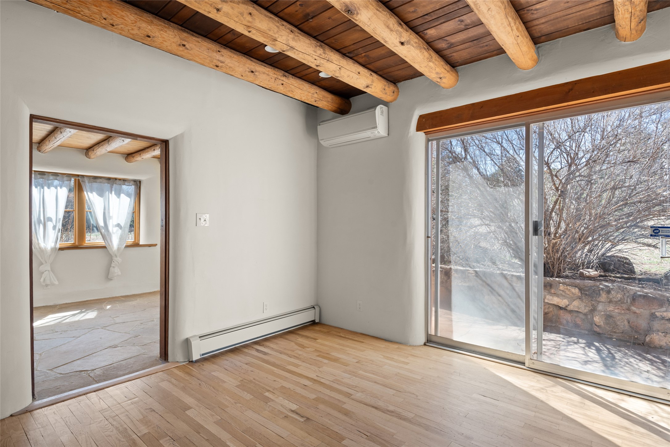 2347 Botulph Road Santa Fe, NM 87505 - Photo 22 of 43 Guest Room