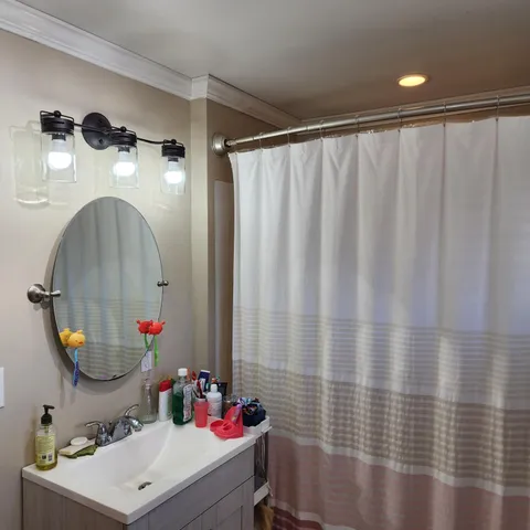 $324,900 | 26 Purple Heart Highway, Brooks, ME 04921