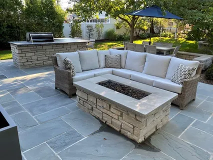 $1,650,000 | 4122 Grand Avenue, Western Springs, IL 60558
