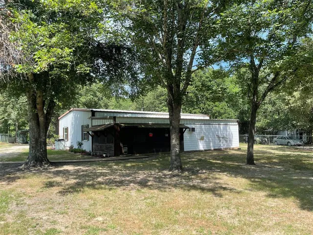 $212,500 | 190 Fcr 192, Streetman, TX 75859