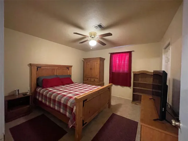 $212,500 | 190 Fcr 192, Streetman, TX 75859