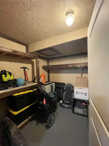 $212,500 | 190 Fcr 192, Streetman, TX 75859