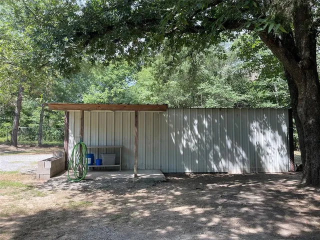 $212,500 | 190 Fcr 192, Streetman, TX 75859