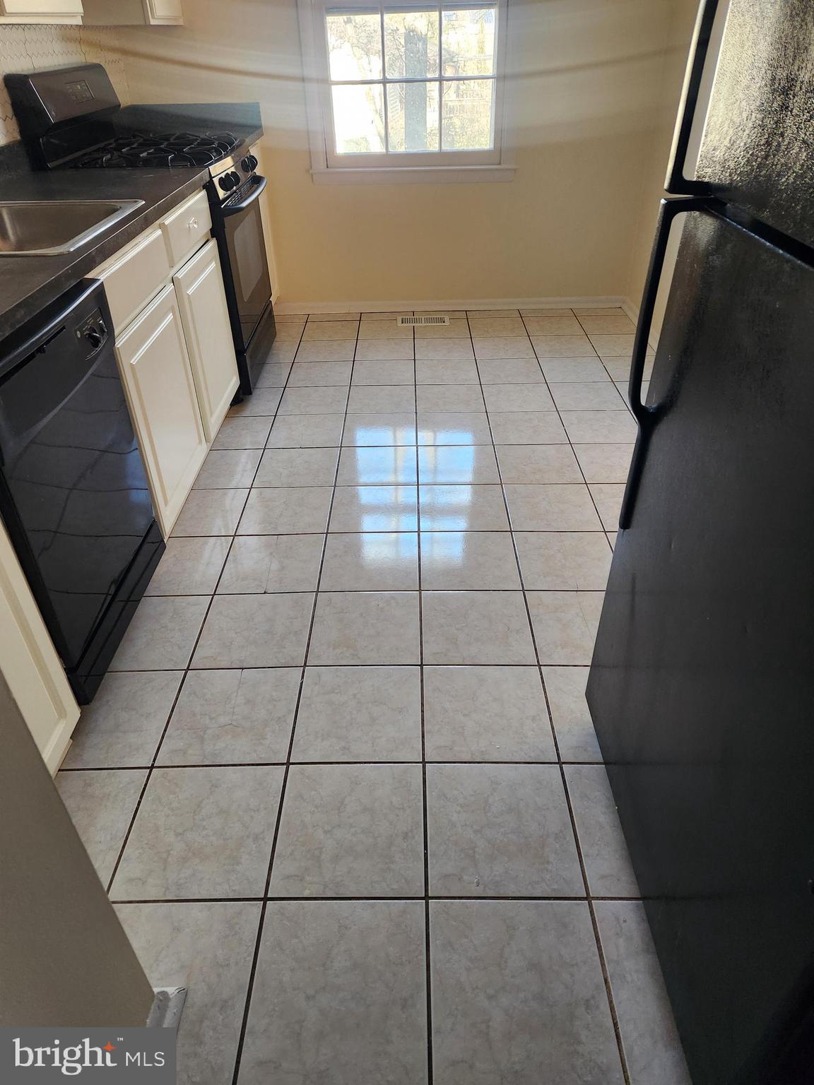 8509 Imperial Drive, Unit 7B Laurel, MD 20708 - Photo 13 of 36