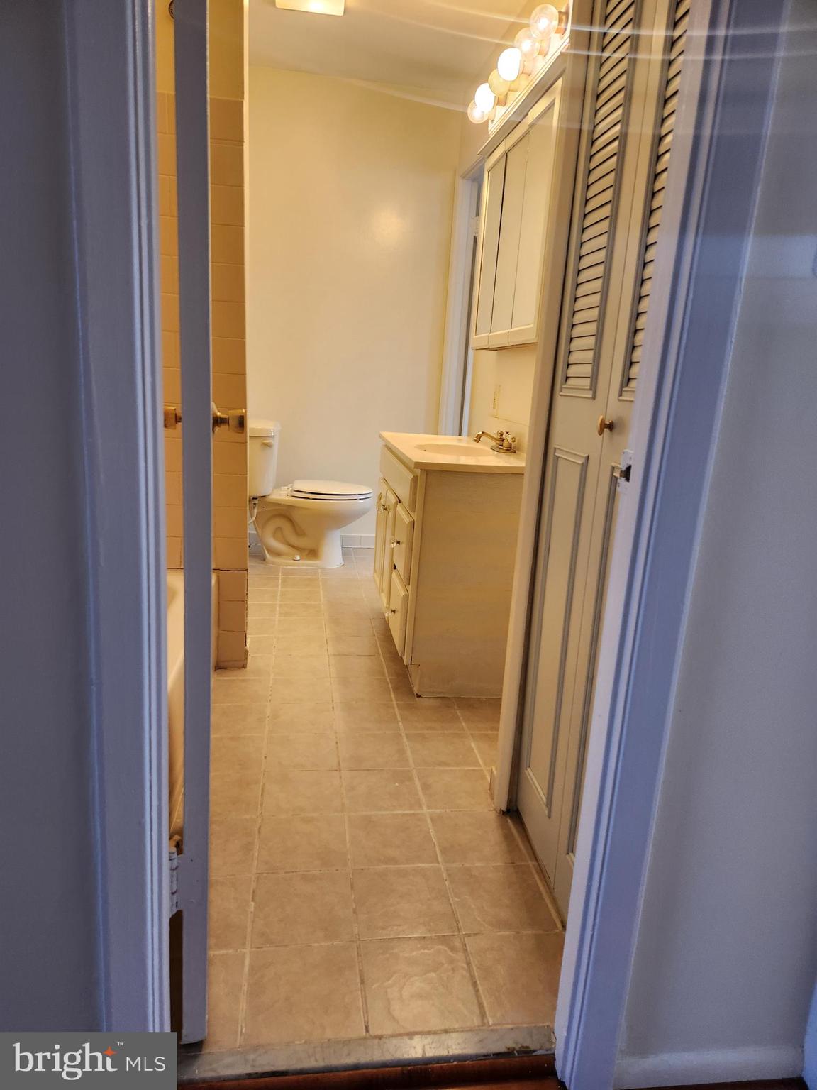 8509 Imperial Drive, Unit 7B Laurel, MD 20708 - Photo 23 of 36