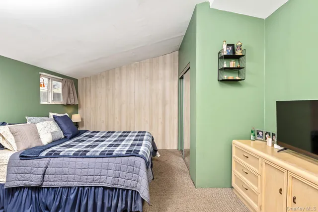 $499,000 | 2700 Falcon Avenue, Medford, NY 11763