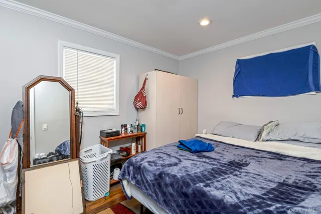 $499,000 | 2700 Falcon Avenue, Medford, NY 11763